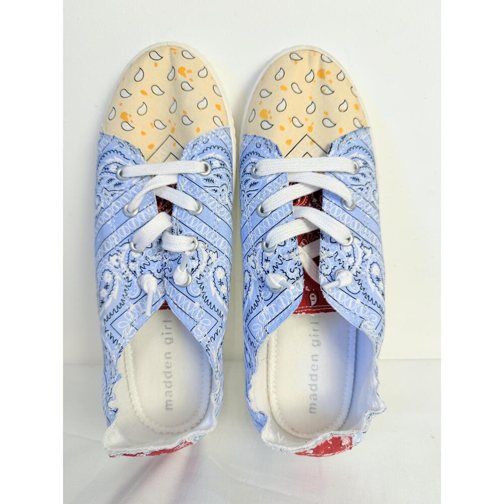Madden Girl Womens Multicolored Paisley Slip In Low Top Patterned Sneakers 8